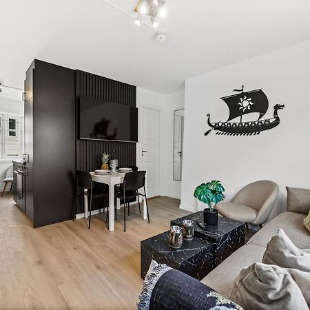 Homerentals Apartments - Behind Bryggen & Historic Cobblestone Streets - 2 Floor Renovated From February 2025 Bergen Exteriör bild