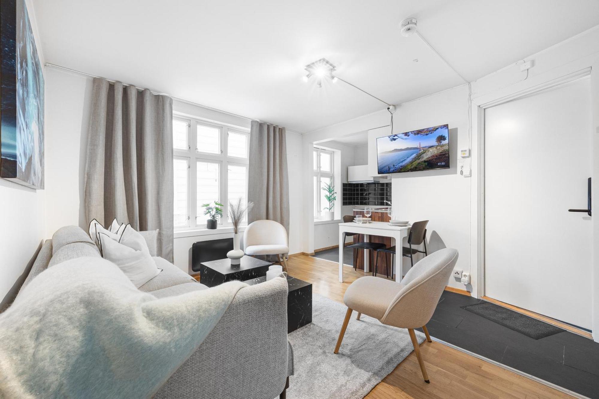 Homerentals Apartments - Behind Bryggen & Historic Cobblestone Streets - 2 Floor Renovated From February 2025 Bergen Exteriör bild
