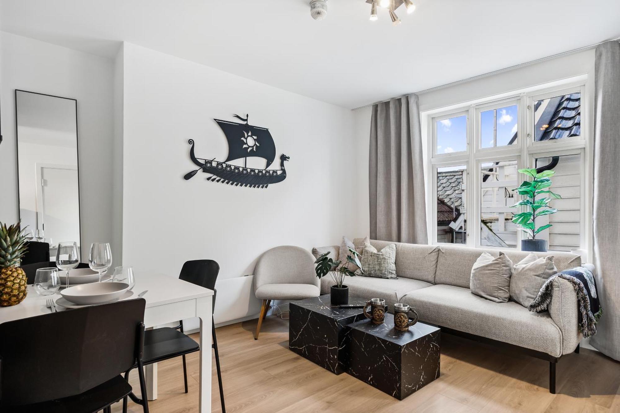 Homerentals Apartments - Behind Bryggen & Historic Cobblestone Streets - 2 Floor Renovated From February 2025 Bergen Exteriör bild